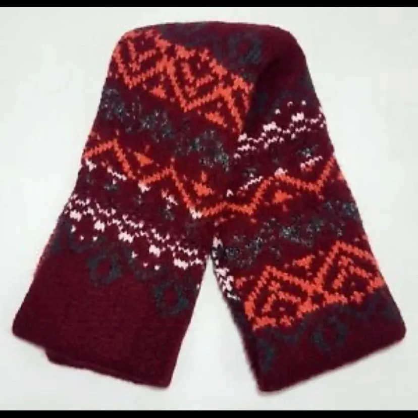 American Eagle Maroon Patterned Infinity Scarf - Image 4