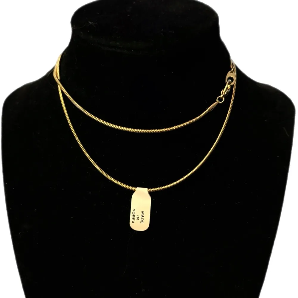 Vintage Made In Korea Gold Tone Snake Chain Women’s Necklace 23” Unused - Image 2