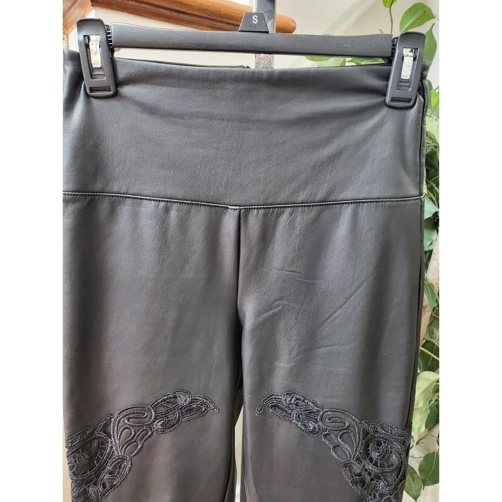 Bebe Women's Solid Black Polyester Pull On Mid Rise Skinny Fit Pant Size X-Small - Image 2