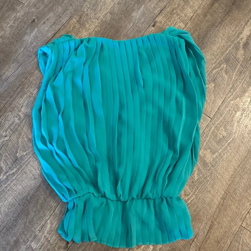 Strut and Bolt Pleated Green Blouse - Image 3