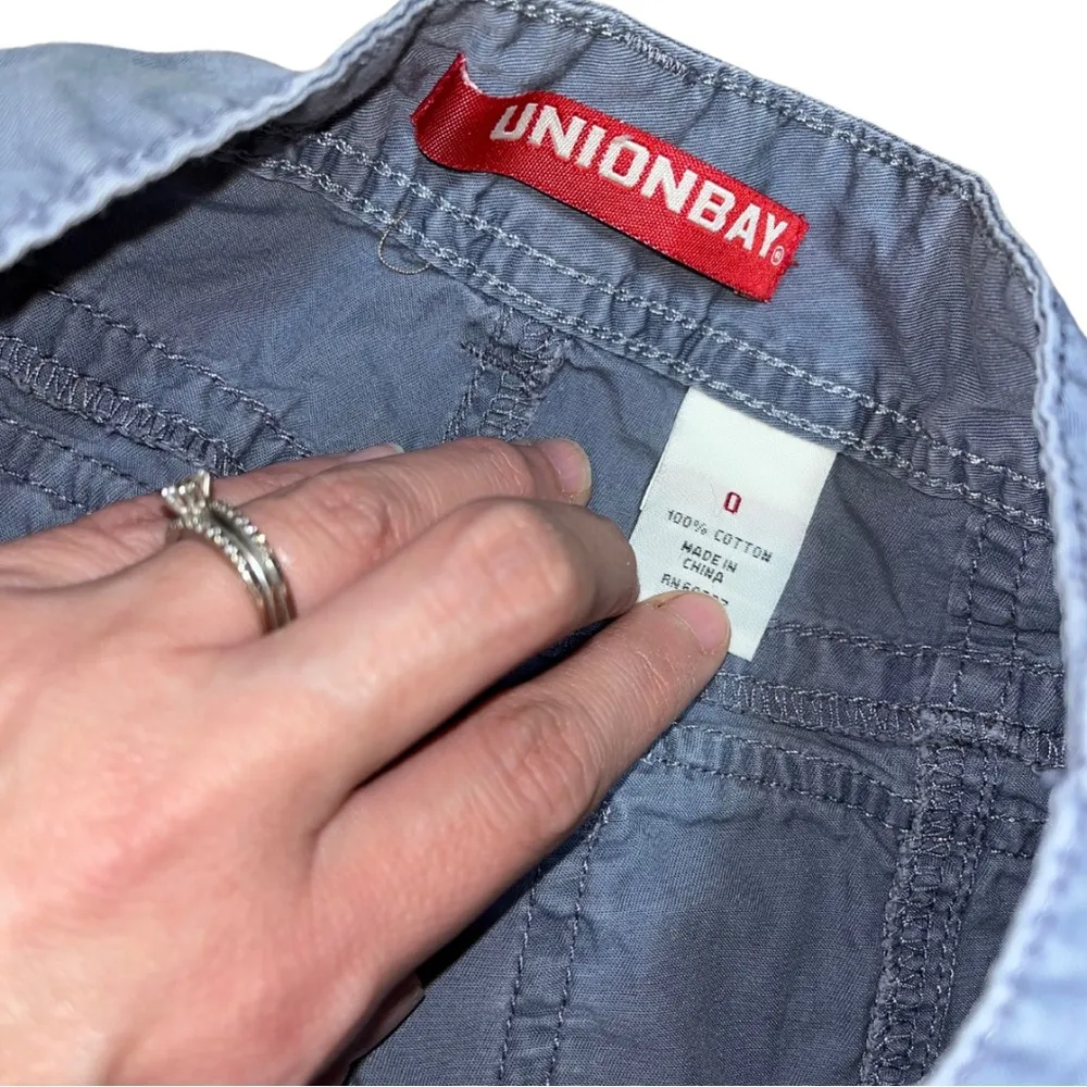 Y2K Unionbay Grey Cargo Cropped Pants sz 0 - Image 4