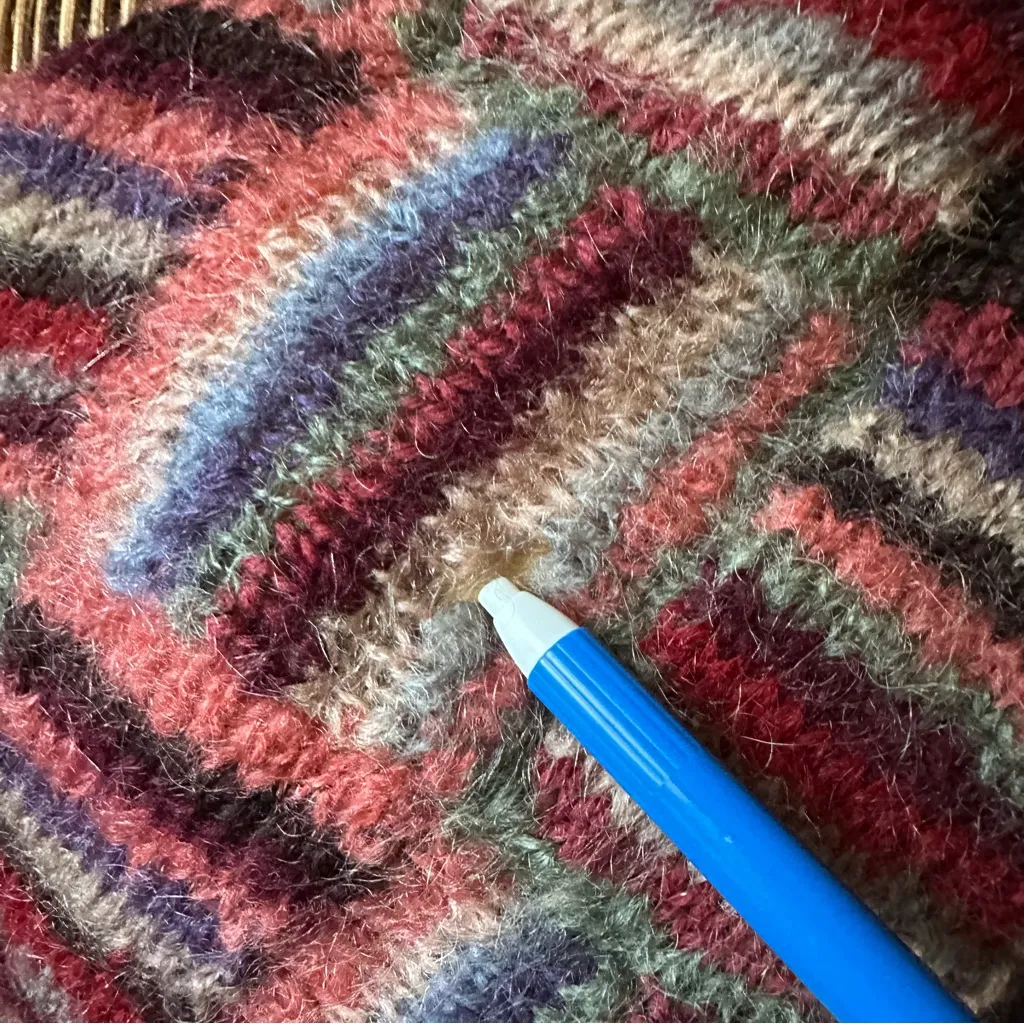 Susan Duckworth VTG All Wool Herringbone Pattern Multicolored Cardigan *READ Red Size undefined - Image 5