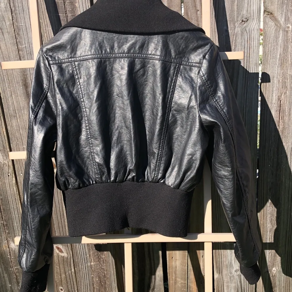 Vintage Black Faux Leather Full Zip Jacket with knit hem and collar XL - Image 7