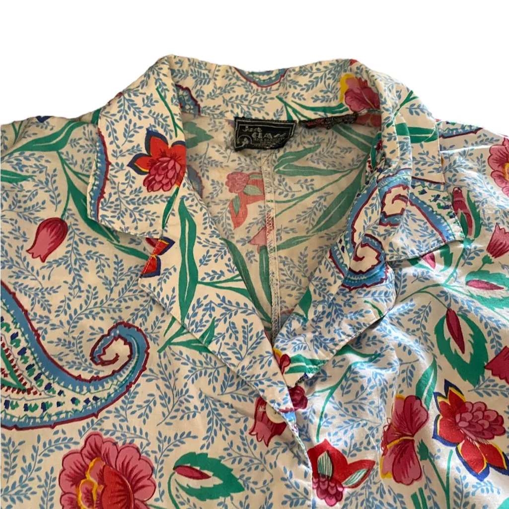 Vintage 100 % Cotton Paisley Floral white blue pink button up shirt top classic Size M - Image 5
