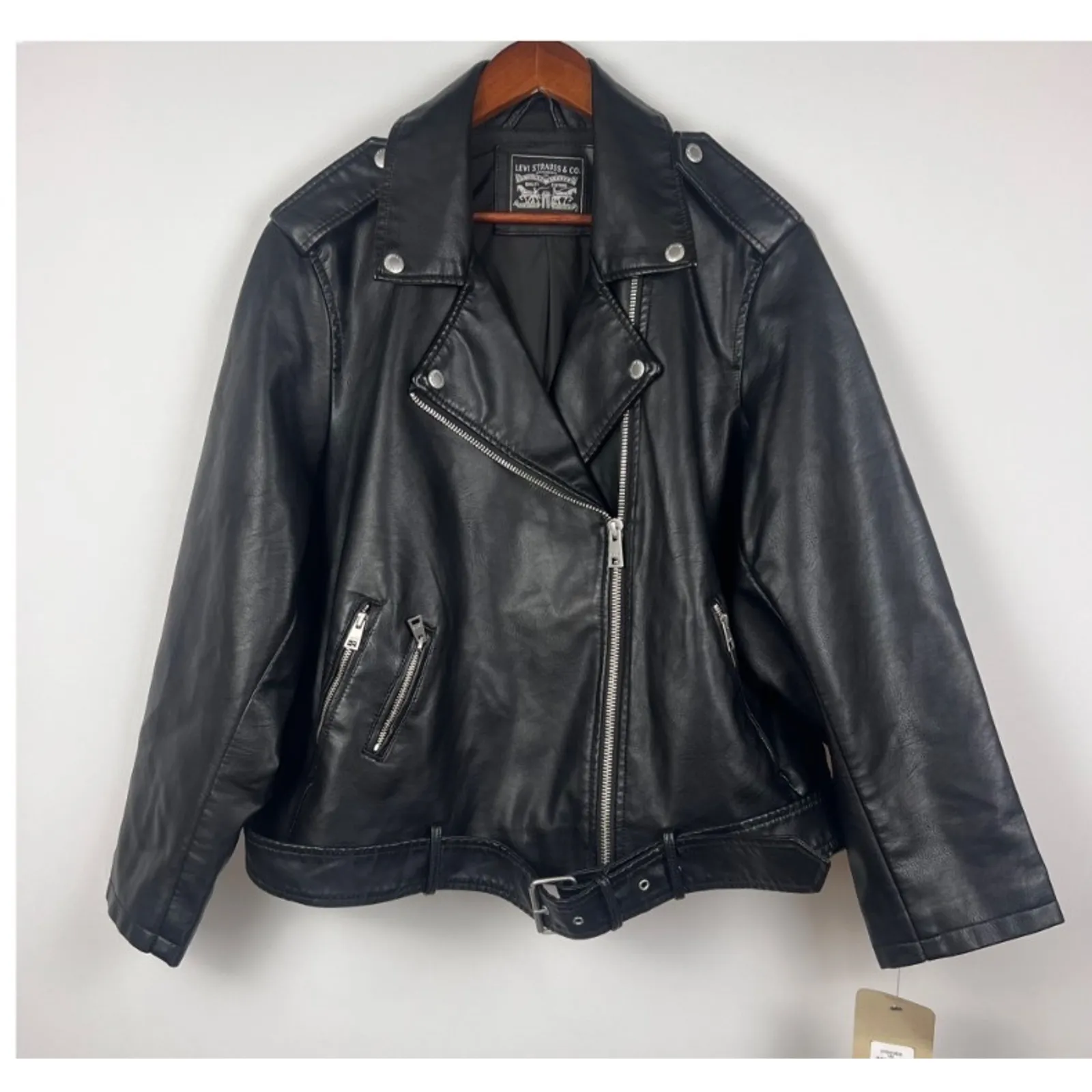 Levi's Women's 2X Black Faux Leather Moto Biker Jacket Belted Full Zip - Image 2