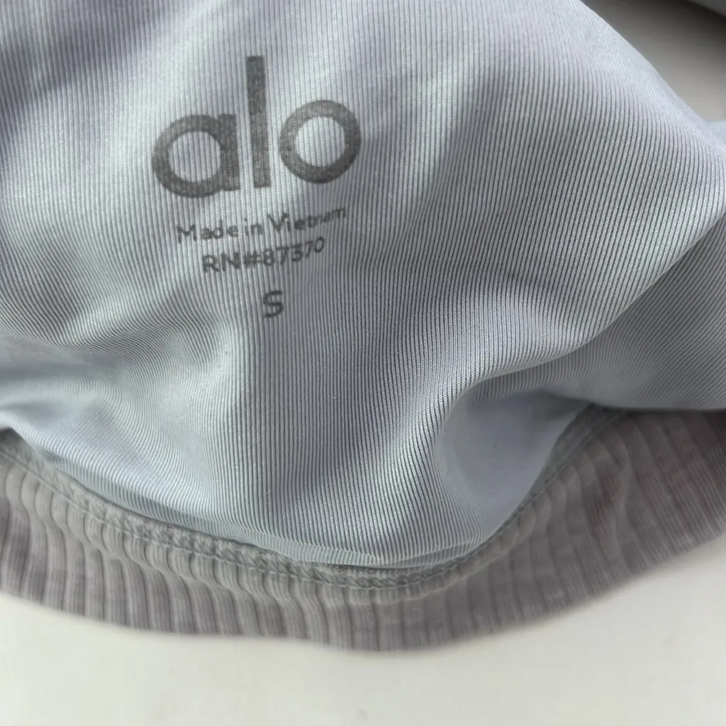 Alo Yoga Wellness Bra in Heather Gray Size Small $89 - Image 7