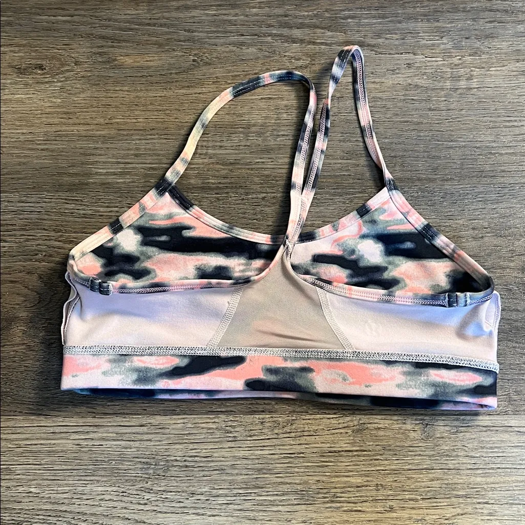 Lululemon Flow Y Bra IV in Wamo Camo Barely Pink Sports Bra Size 4 - Image 11