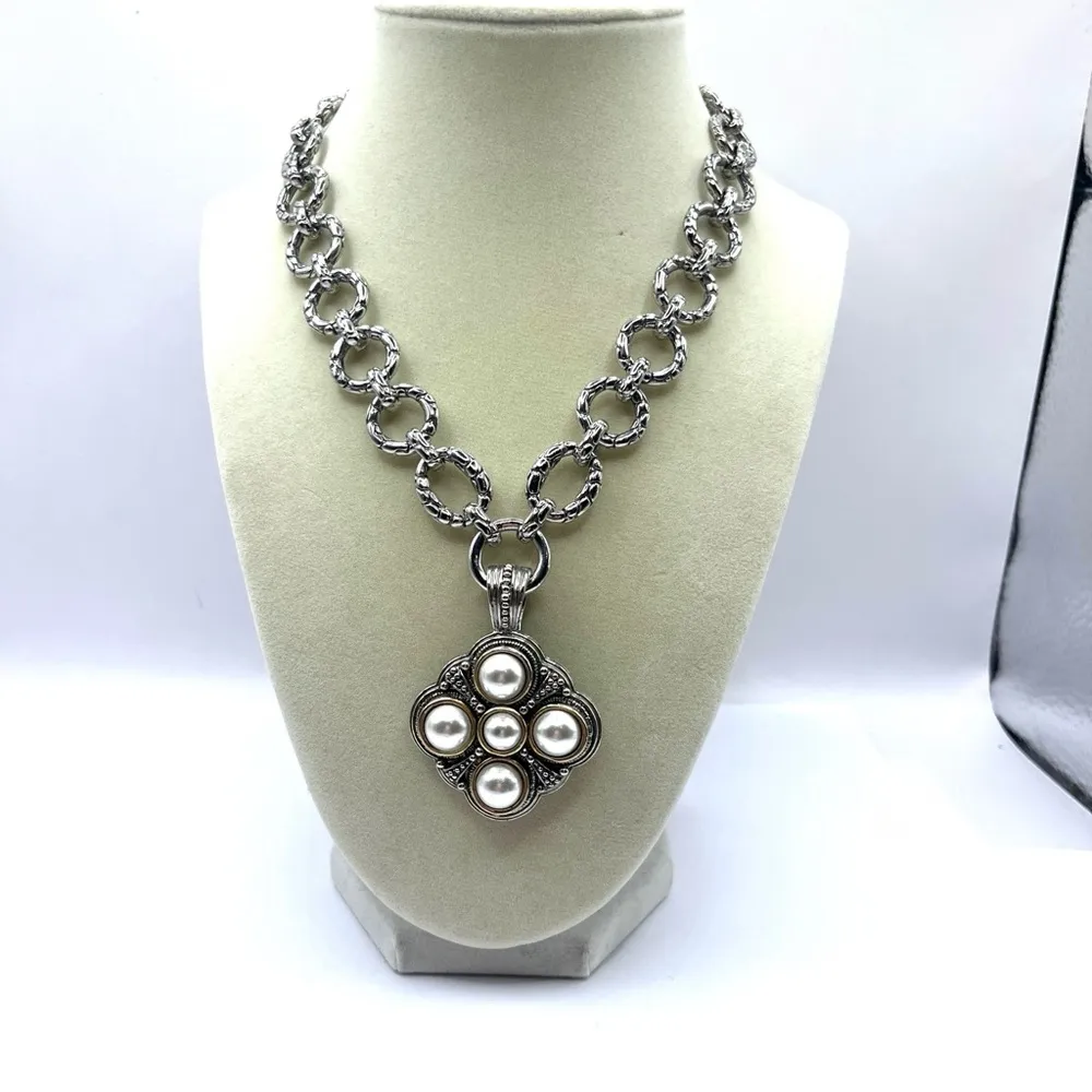 Chunky Necklace Elegant Silver and Pearl Pendant Removable Oversized Necklace - Image 2