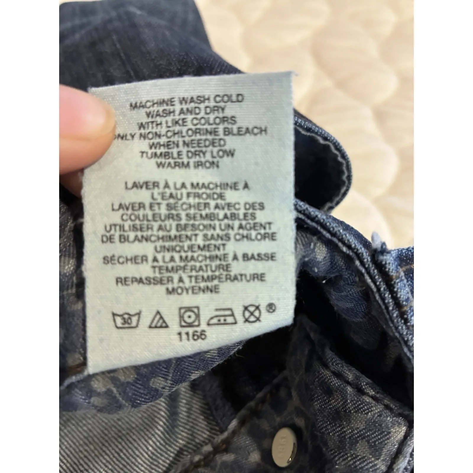 Gap Limited Edition Vintage Double Button Bootcut Dark Rinse Jeans / Size 8A‎ - Image 5