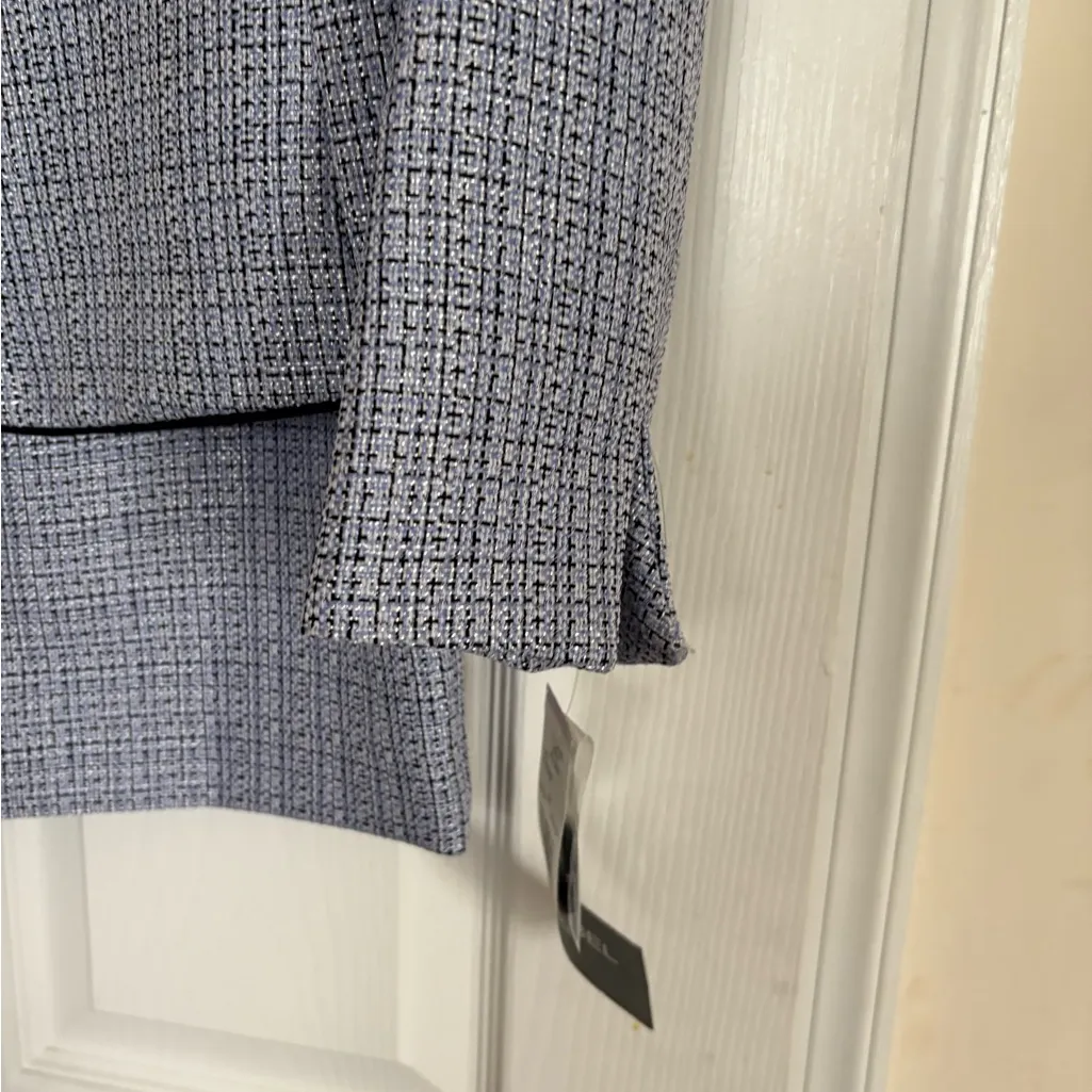 Black Label purpure  and Black Textured Blazer - Image 3