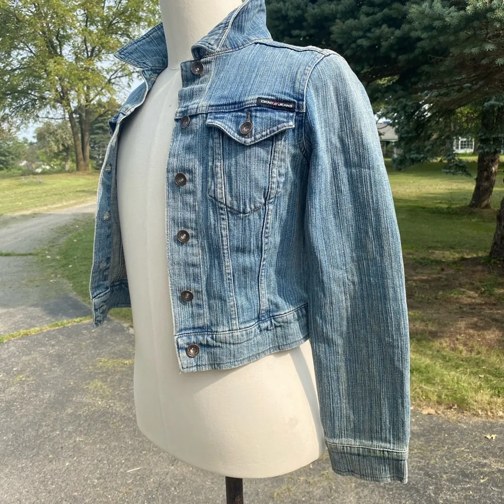 DKNY Jean Jacket Vintage 2000's size Size SMALL excellent condition - Image 8
