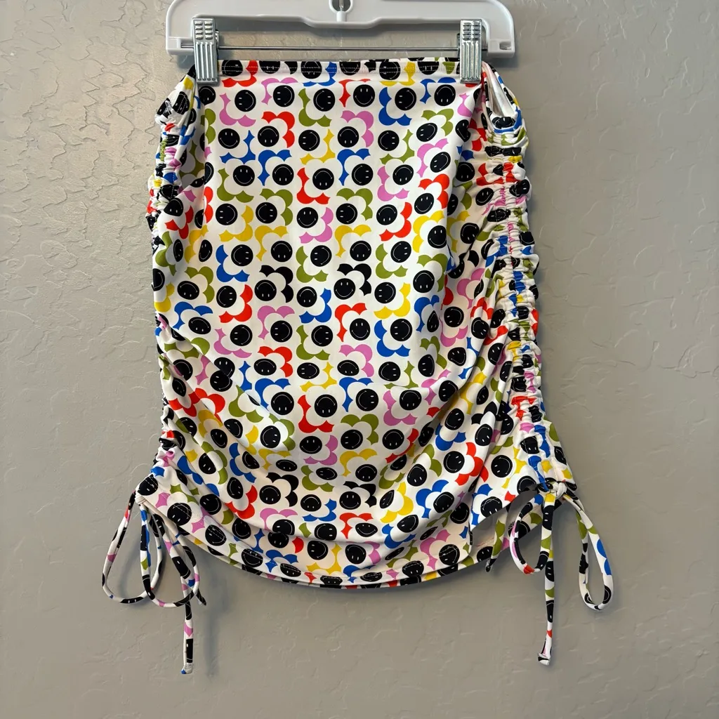 Maaji Happy Asteracea Alison Short Skirt rainbow floral smiley face large NWOT - Image 2