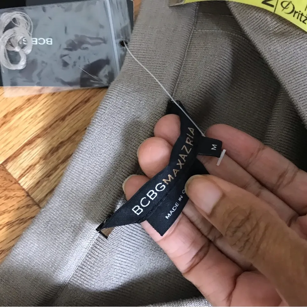 BCBGMAXAZRIA Taupe Sweater Skirt NWT - Image 6