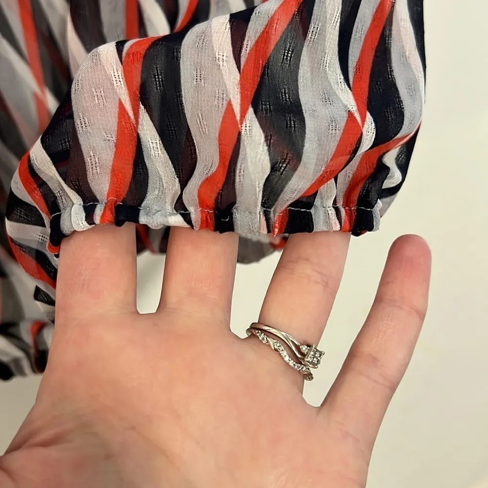 Banana Republic Sheer XS Tank - Image 4