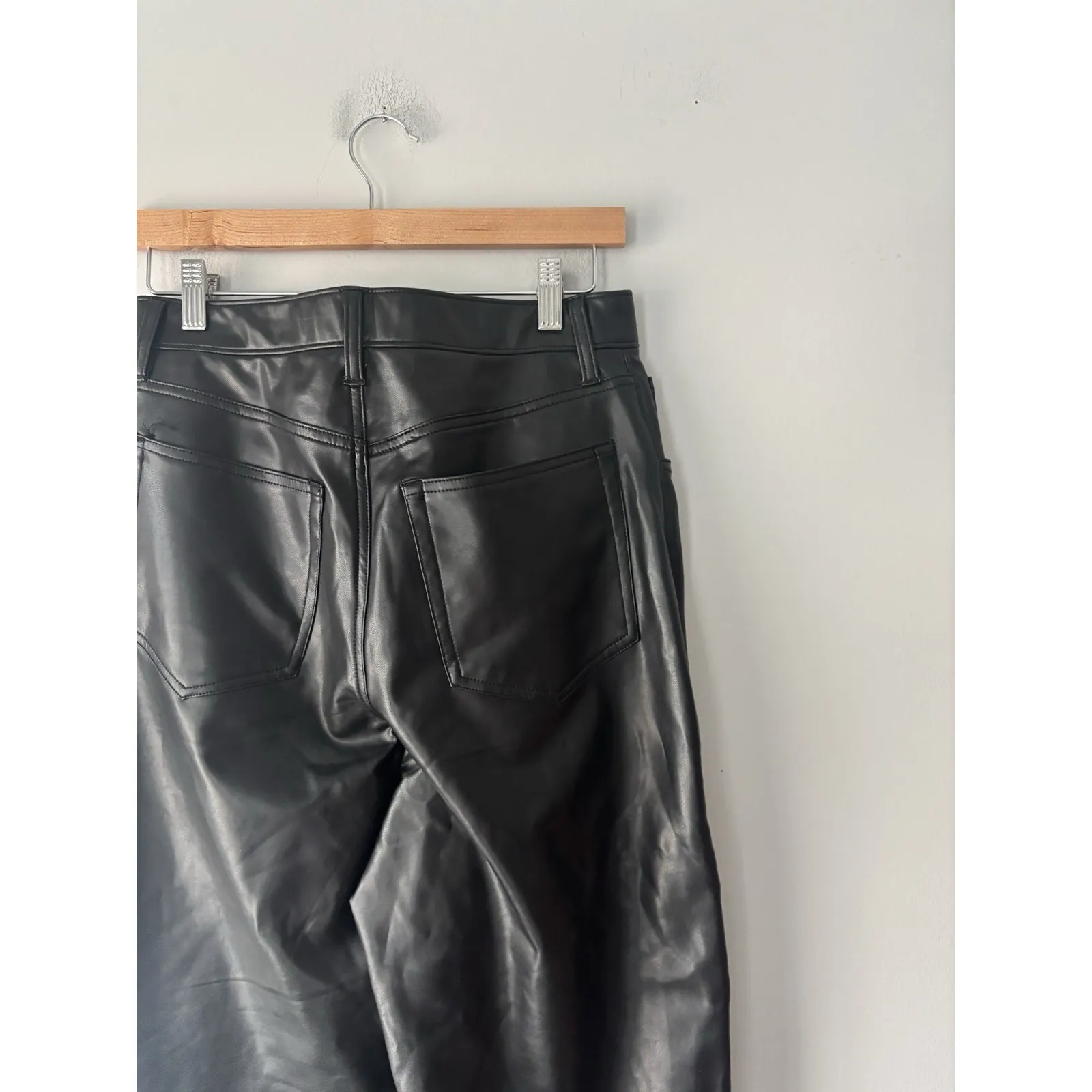 Abercrombie & Fitch 90s Straight Ultra High Rise Curve Love Vegan Leather Sz 30L - Image 10