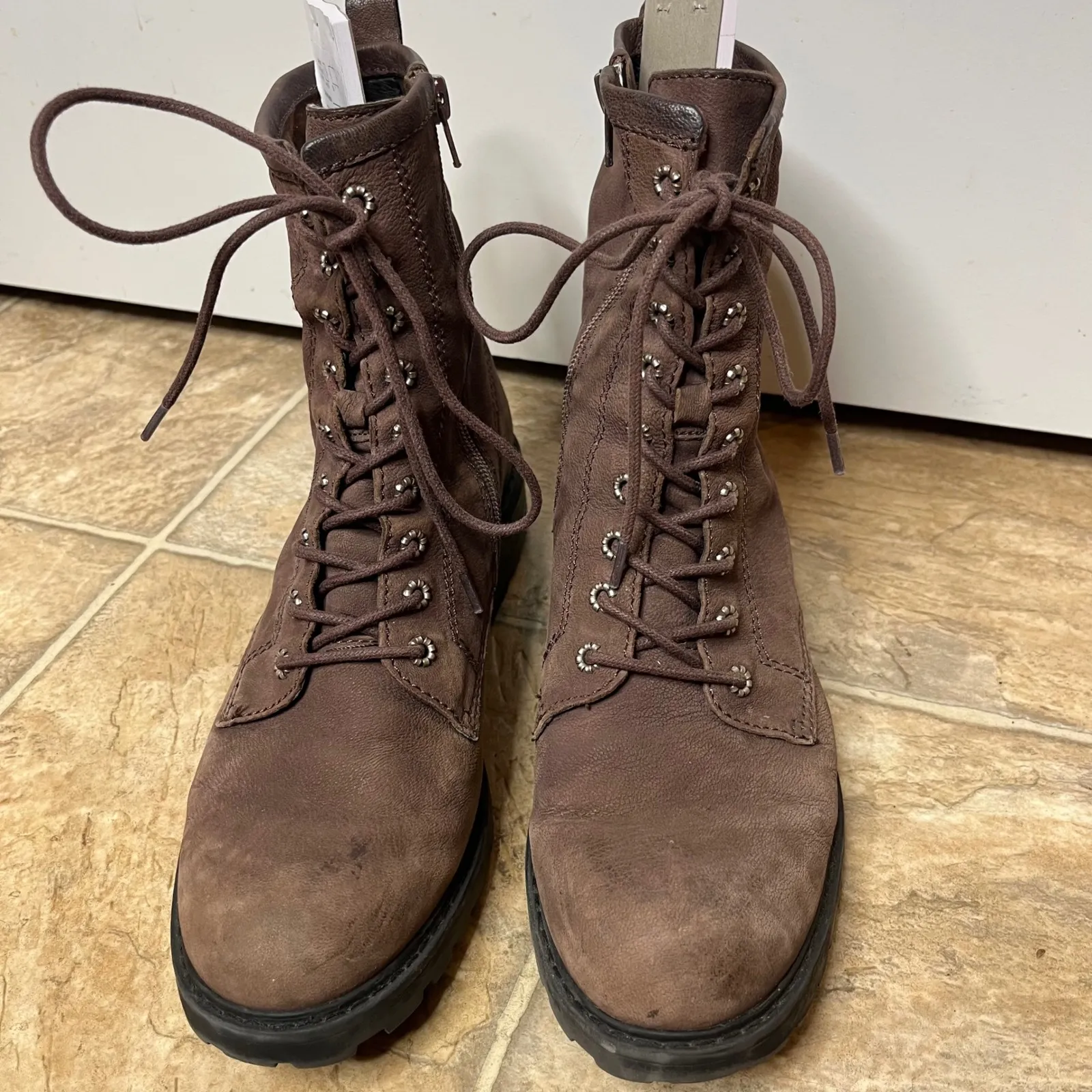 FRYE AND CO Women Size 9 Brown Leather Lace Up Combat Boots Side Zipper - Image 2