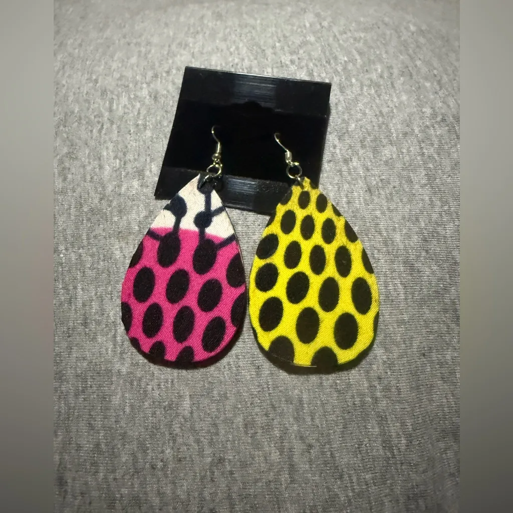 Colorful Polka Dot Teardrop Double Sided Earrings Pink - Image 2