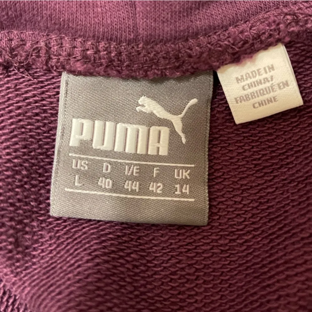 PUMA sweatshirt with cat logo. Purple. Size L - Image 3