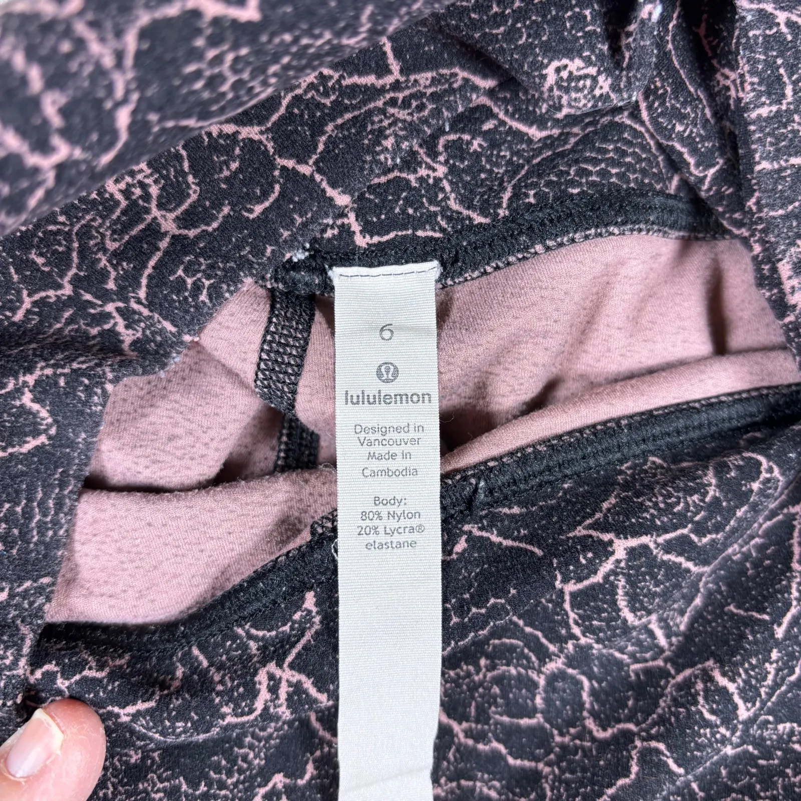 Lululemon Size 6 Black Pink Lace Print Align High Rise Leggings Yoga Pants - Image 3