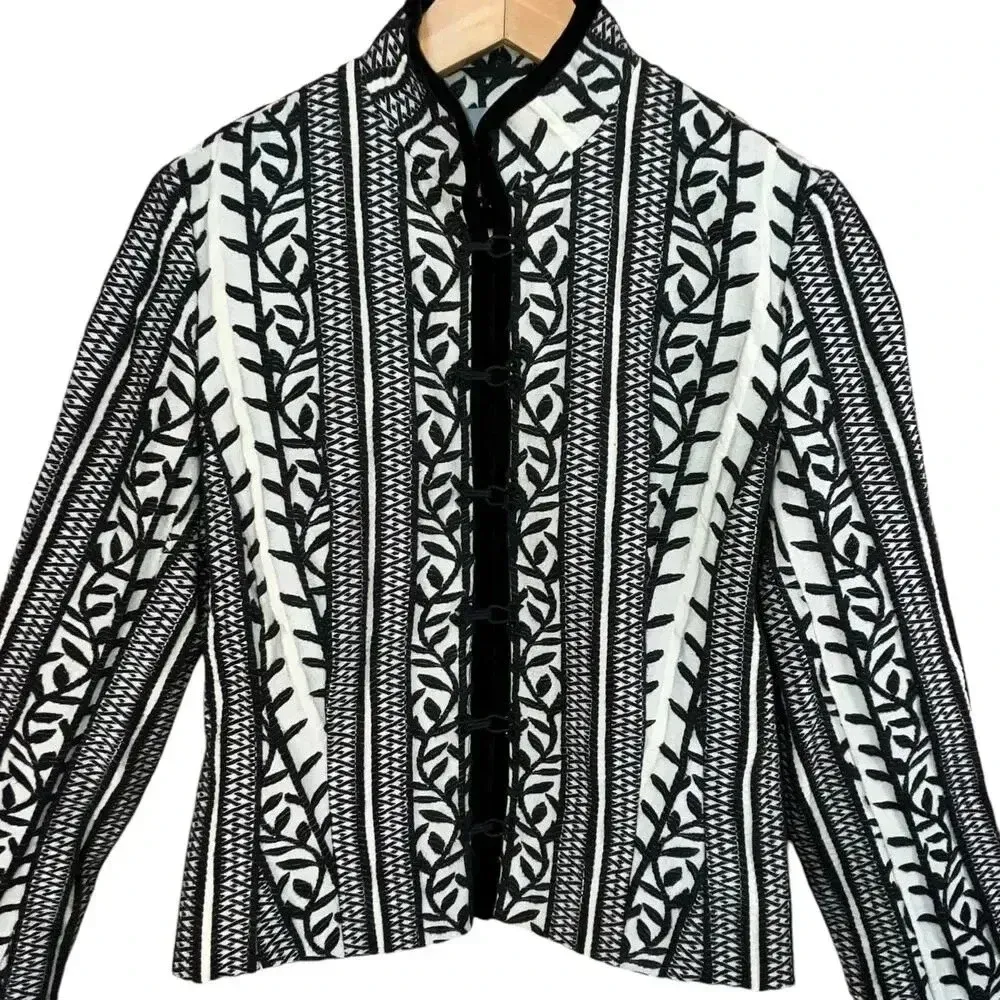 Wallis Women’s‎ Black White Sophisticated Chic Lined Embroidered Jacket 12 - Image 3