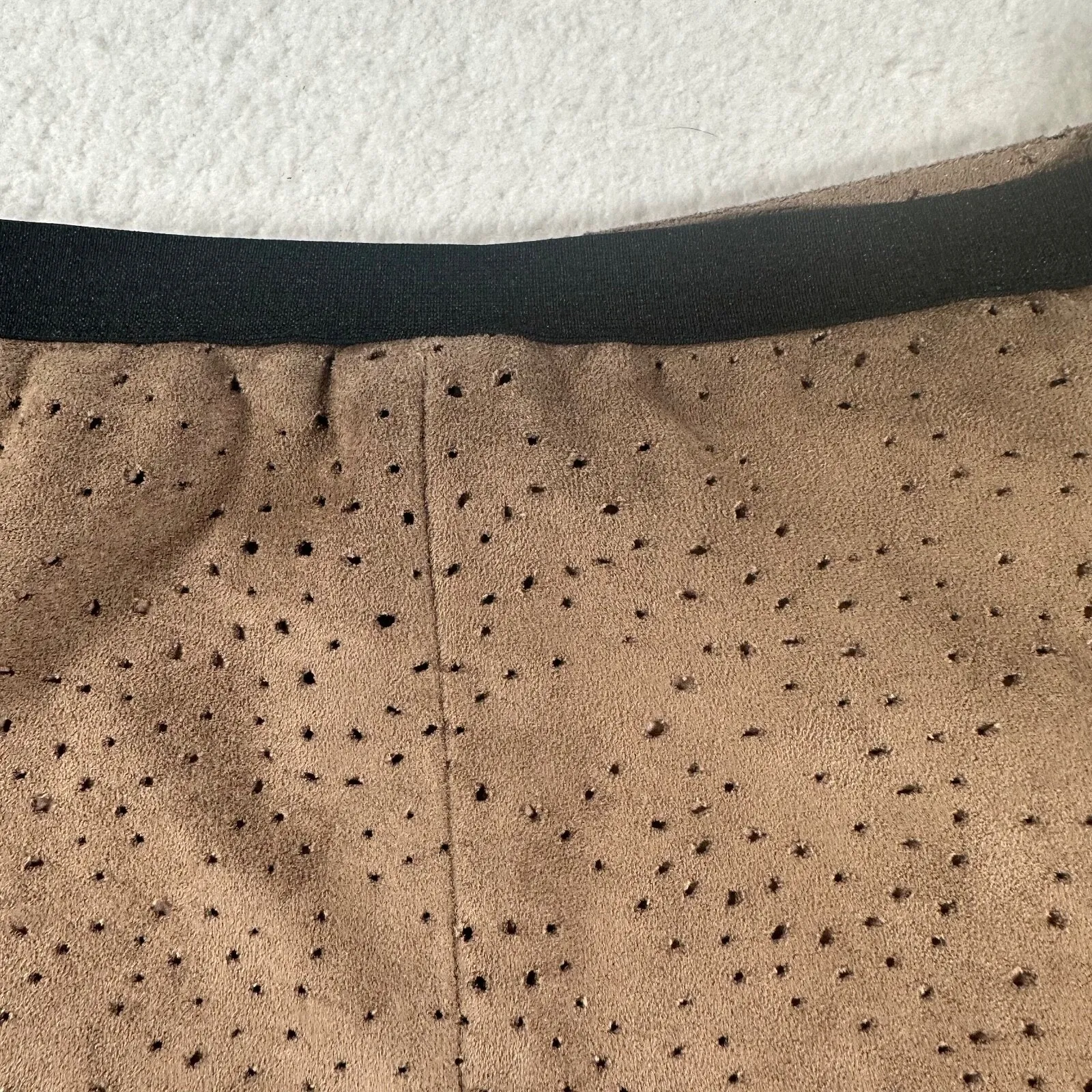 BCBG MAXAZRIA Mini Skirt Small Mocha Brown Sheryl Faux Suede Perforated Scallop - Image 6