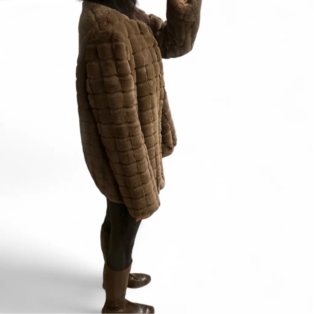 Chocolate Brown Faux Fur Grid Coat – Soft Plush Jacket, Size XS, Elegant & Cozy - Image 3