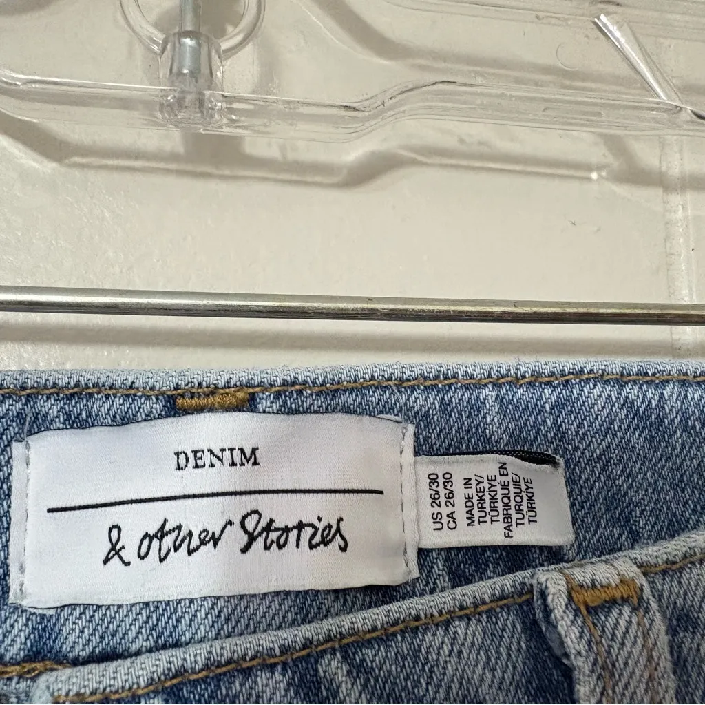 & Other Stories Favorite Cut High - Image 5