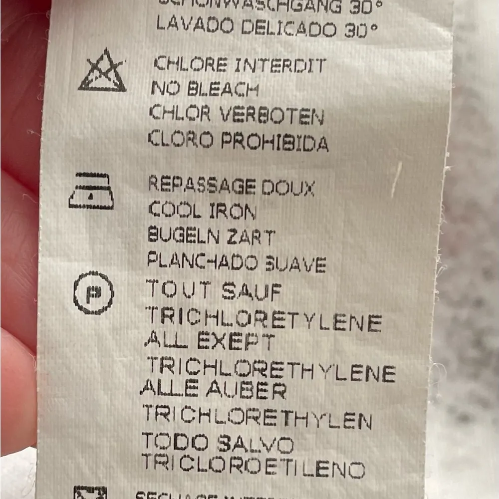 An’ge Paris dark pink & black geometric A - Image 9