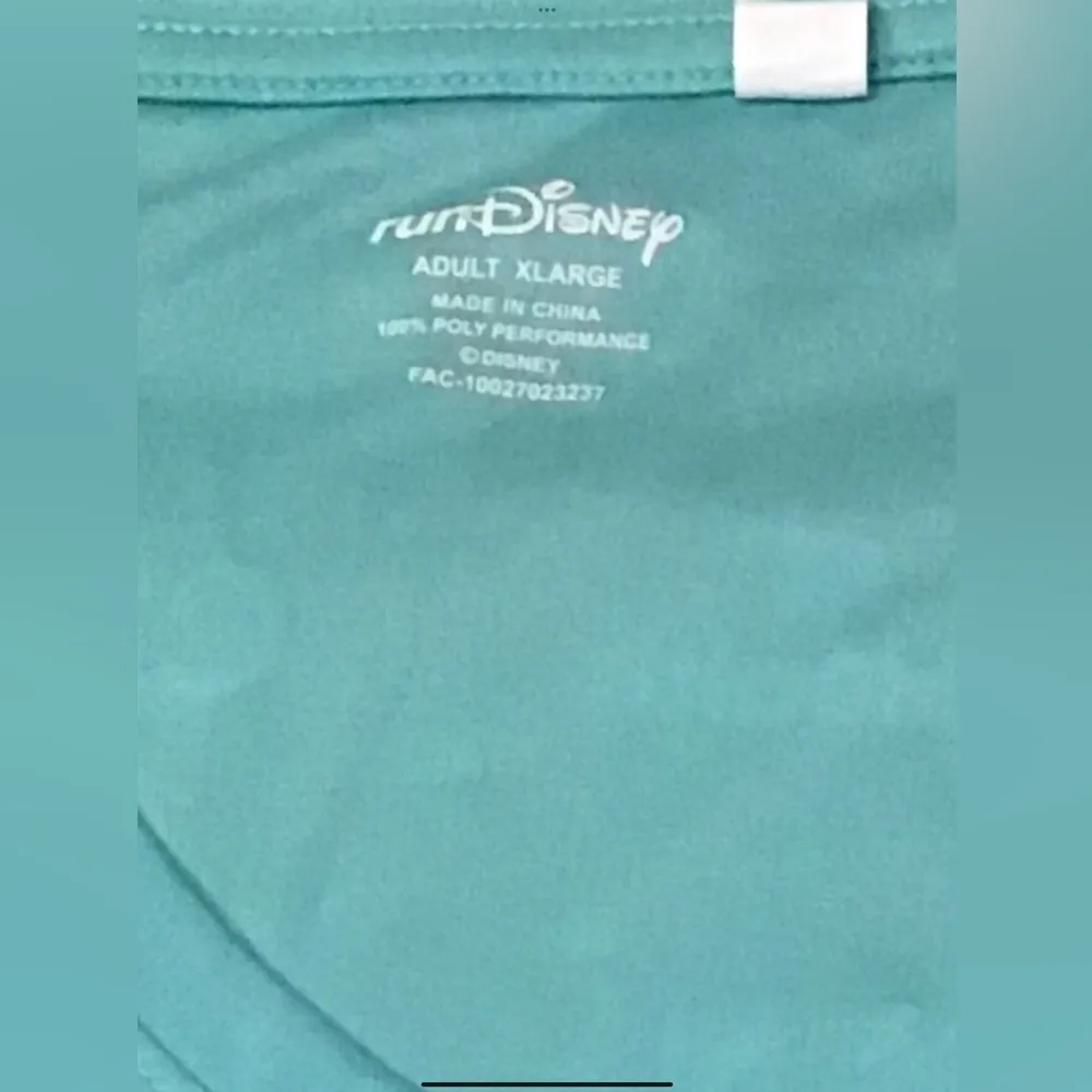 Rundisney 2023 wine & dine 5k Alice in wonderland Race shirt XL - Image 7