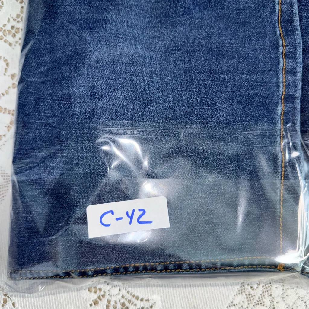 Ophelia Roe Women’s Blue Denim Skirt with Front Slit Button Fly Pockets size 6 - Image 11