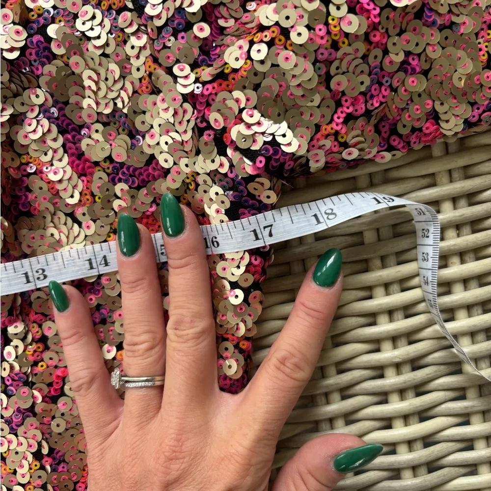 Monique Lhuillier Sequin Wrap Mini Dress 6 formal embellished party‎ holiday - Image 11