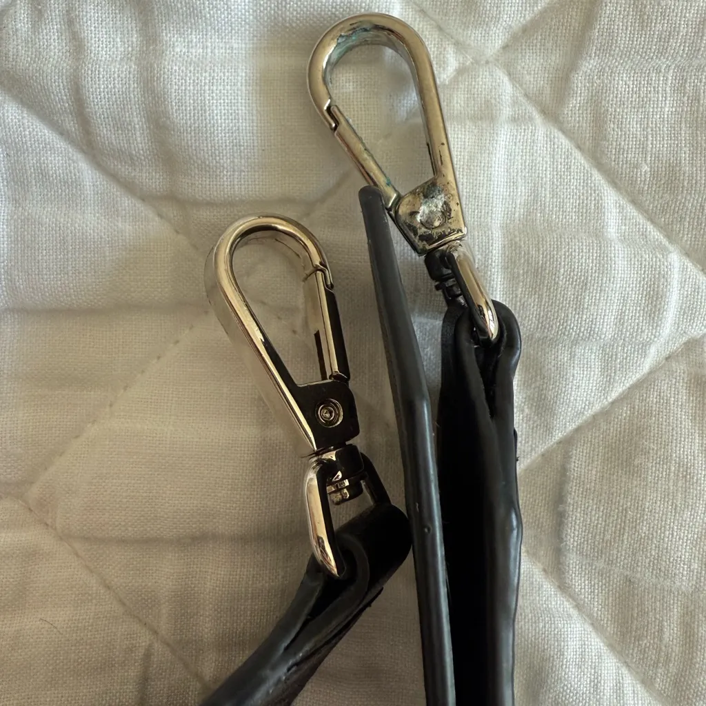 Leatherology meadow double zip camera bag Black - Image 12