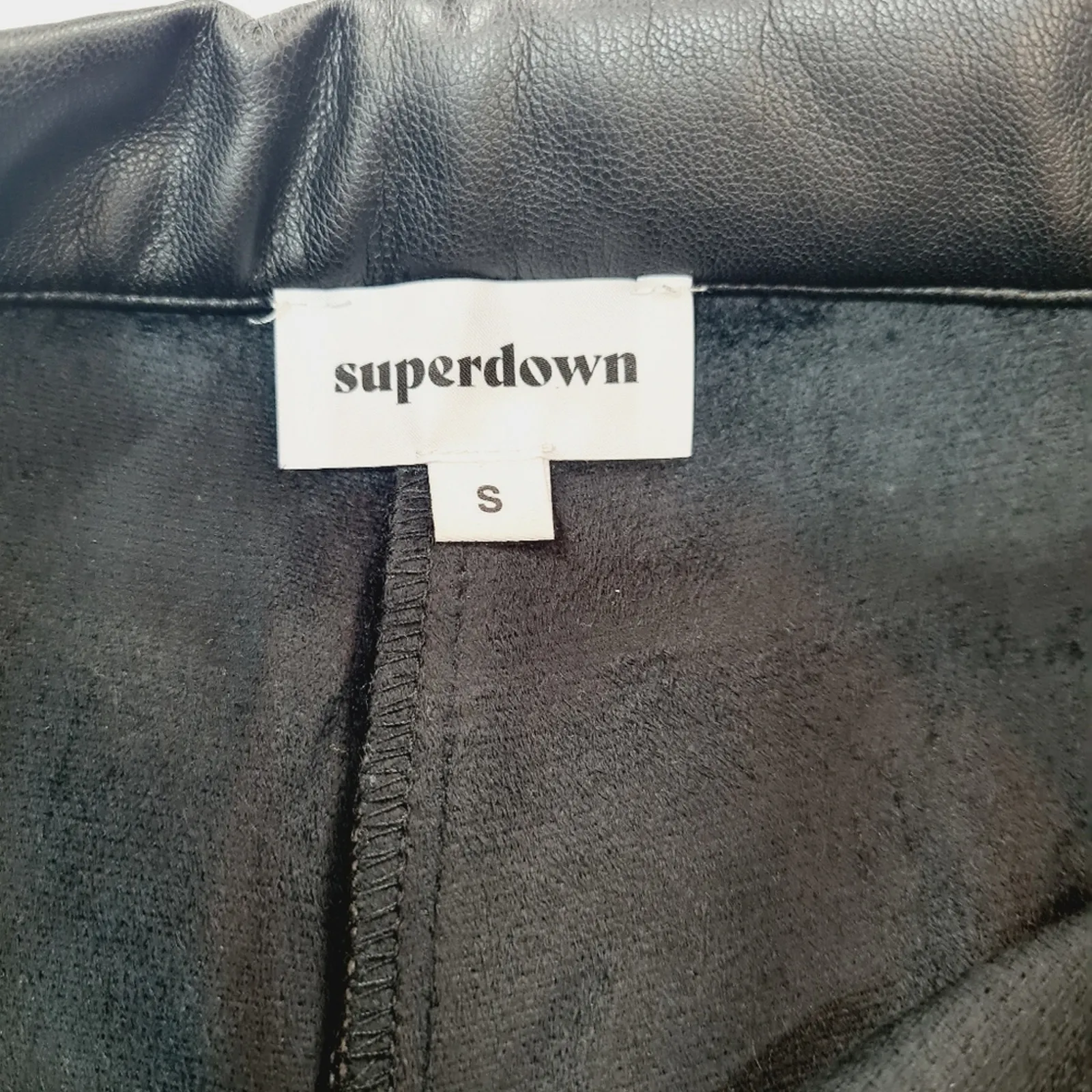 superdown  Paloma Buttoned Pant in Black Small - Image 8