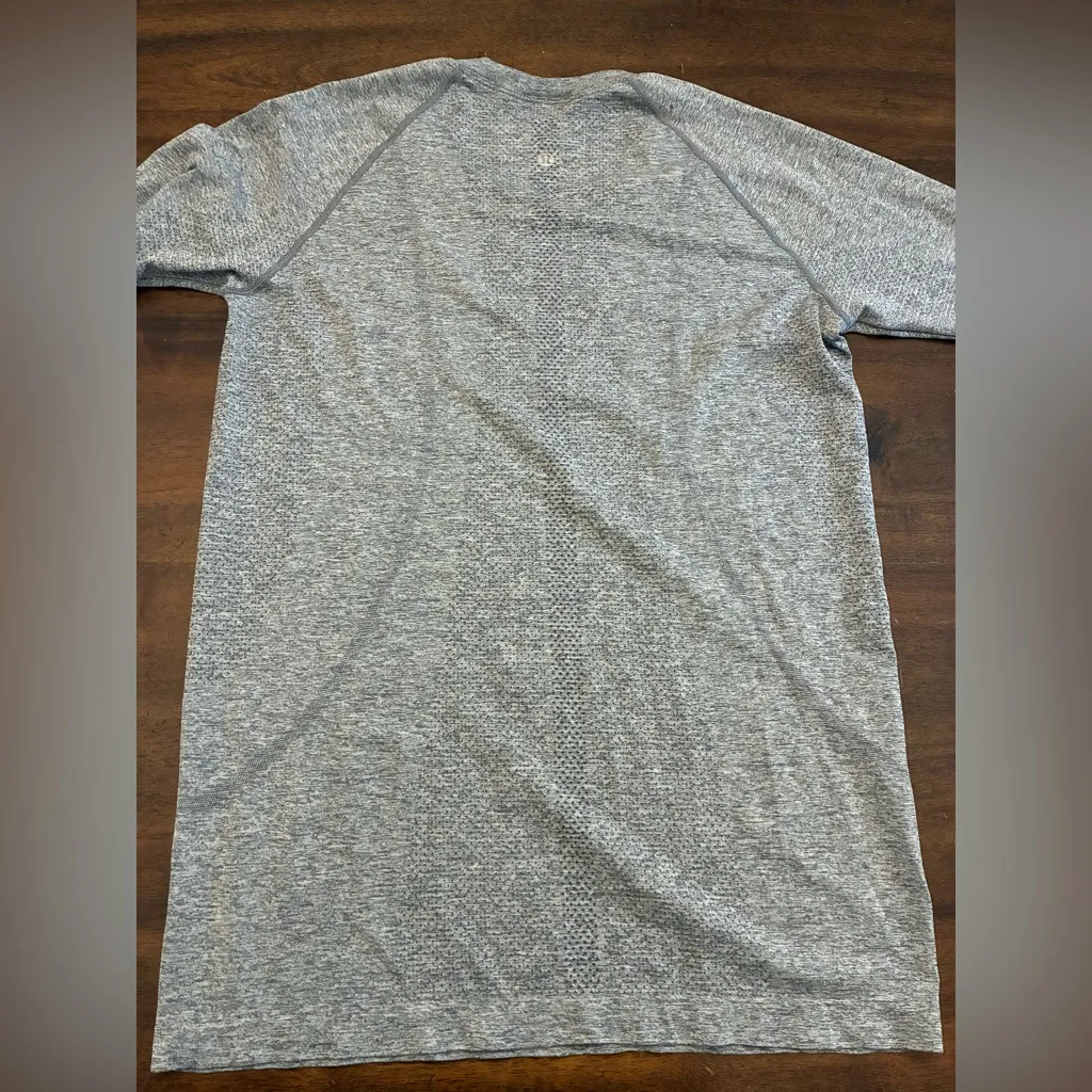 Lululemon Swiftly Tech Long Sleeve 12 Gray Shirt Top Workout - Image 3