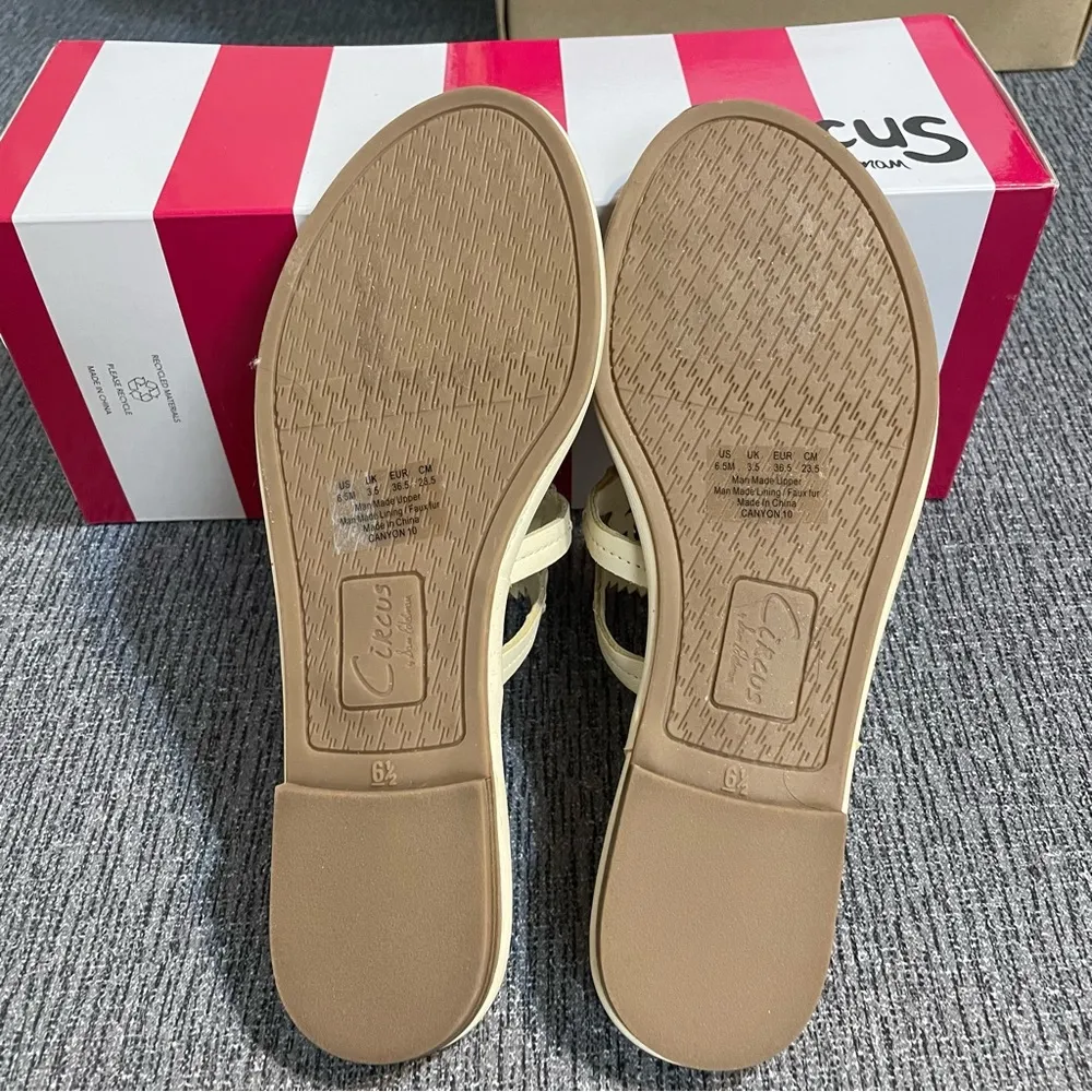 Circus NY by Sam Edelman Canyon Laser Cut Faux Shearling Thong Sandal - Image 12