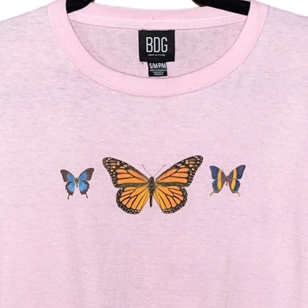 🎄BDG Cropped Butterfly Tee - Image 4