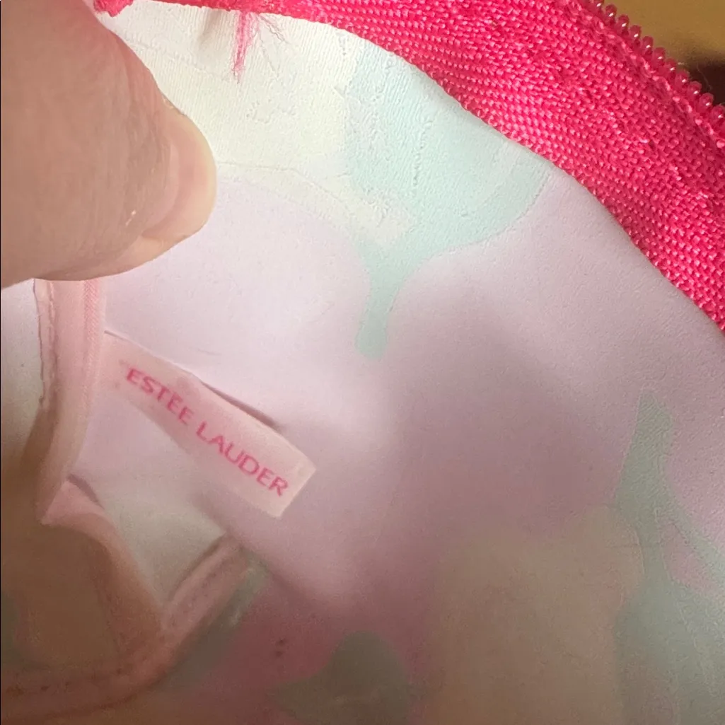 NEW Lilly Pulitzer x Estée Lauder Pink Lemon Print Cosmetic Makeup Bag - Image 8