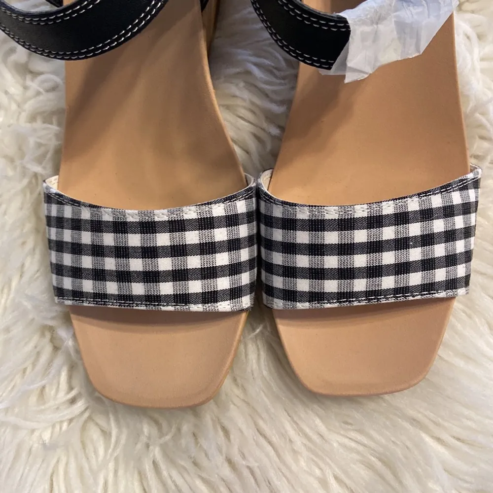 Dr.Schools Sandals size 9.5 brand new please see all photos wedge 3” heel - Image 2