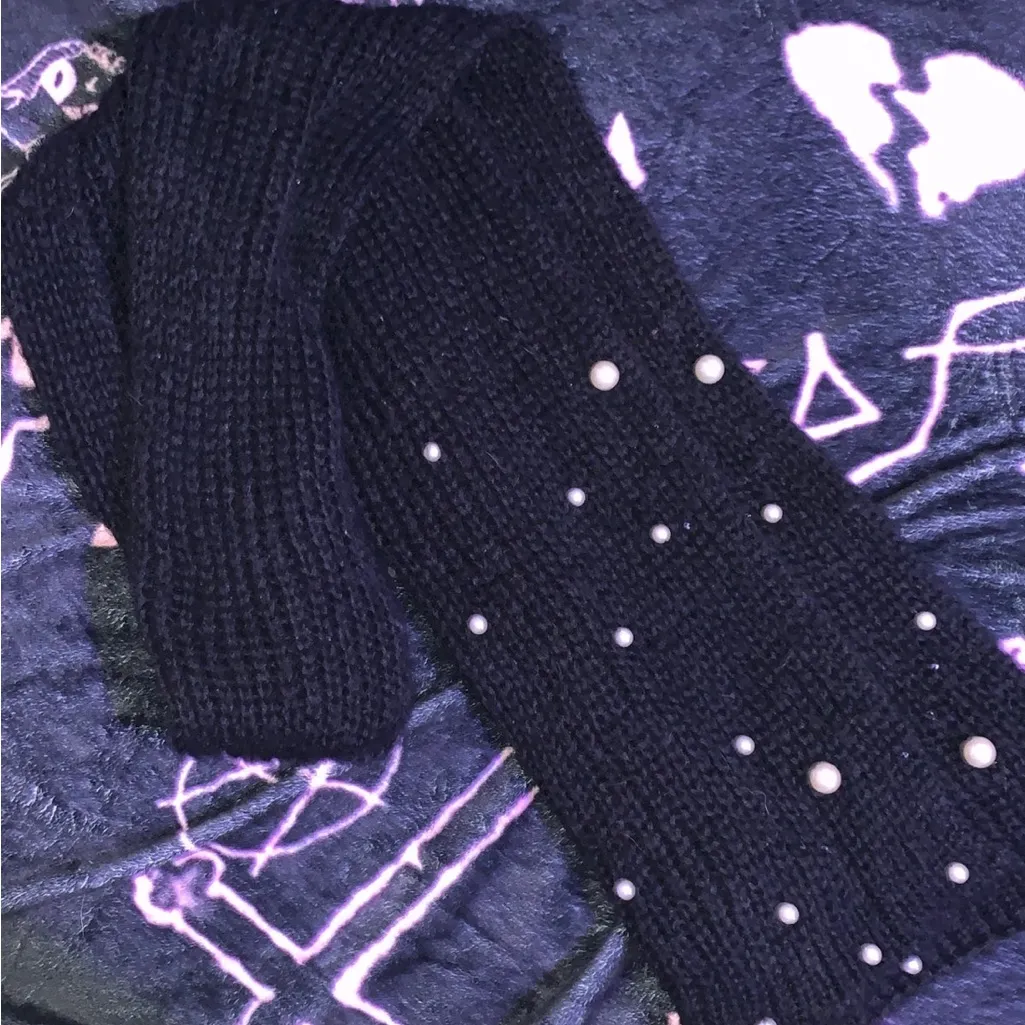 Betsy Johnson Black Crochet Knit Pearl Scarf - Image 6