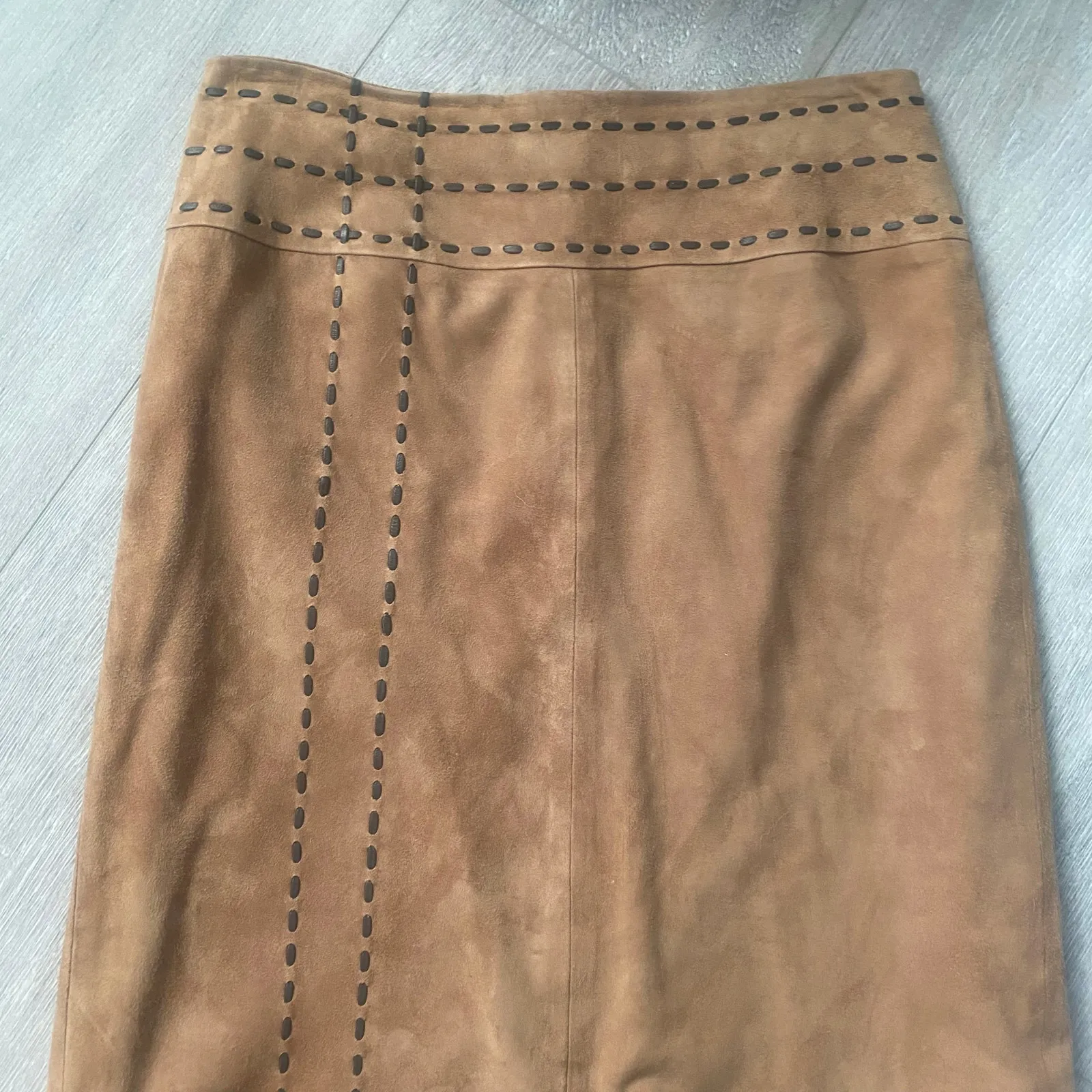 VS2 Vintage Brown 100% Goat Suede‎ High Rise Above Knee Length Skirt Y2K Size 8 - Image 5
