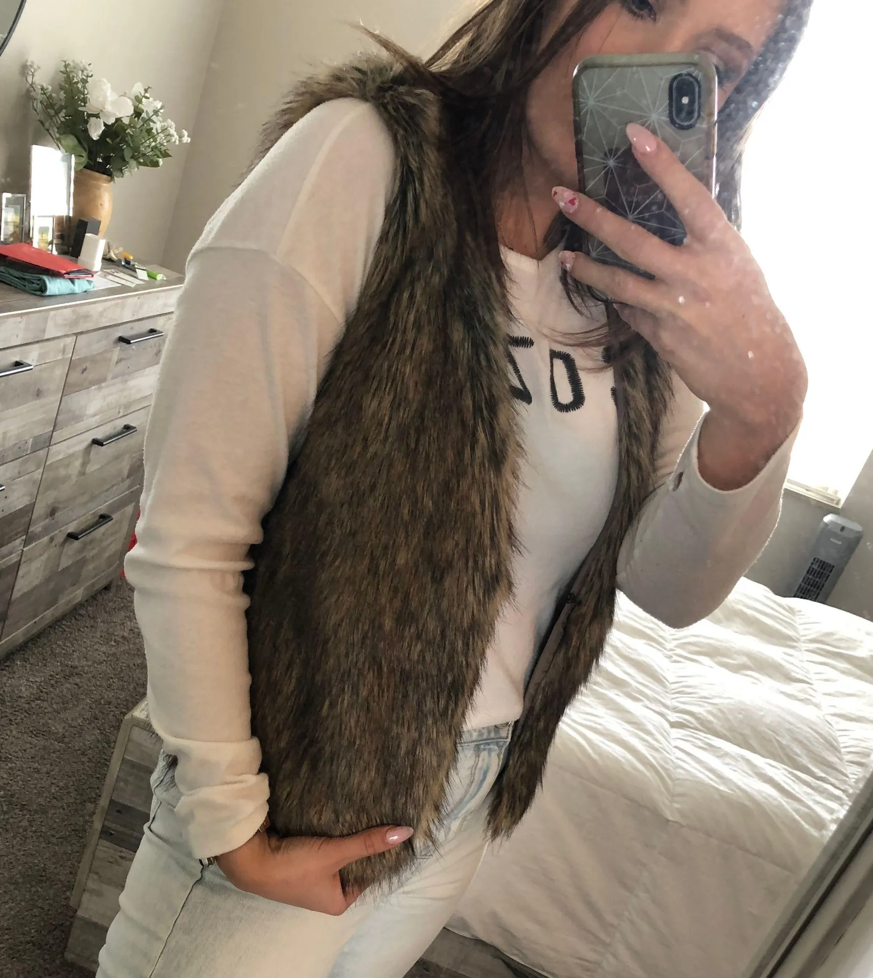 Faux Fur Vest Brown Size M - Image 3