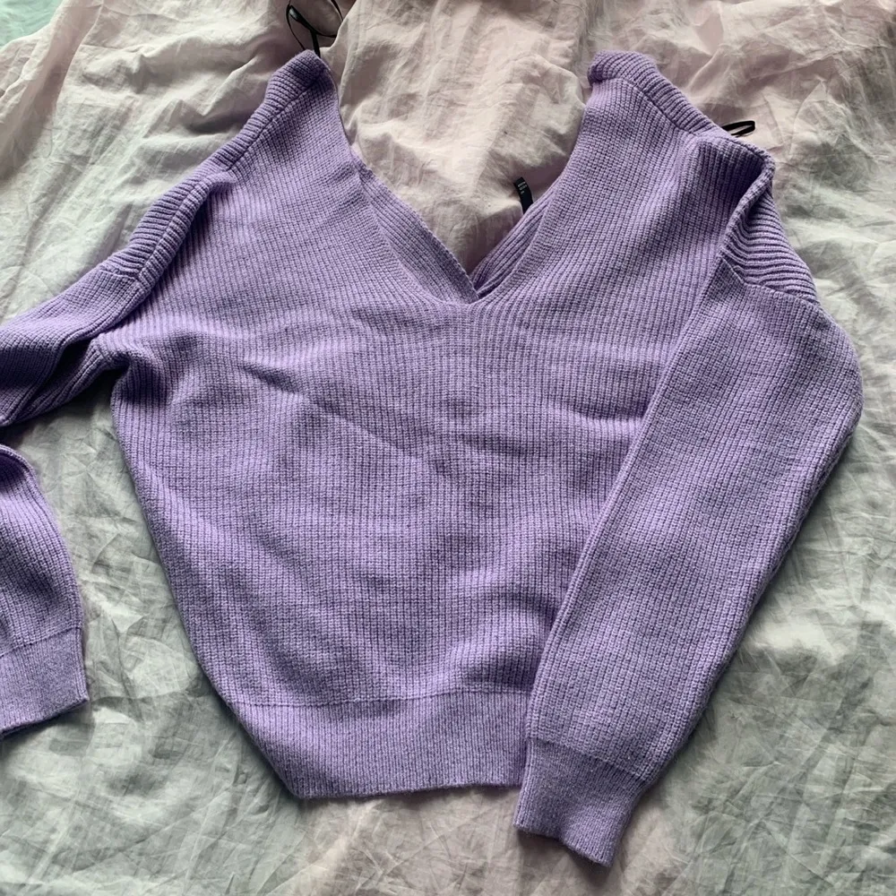 F21 purple sweater - Image 2