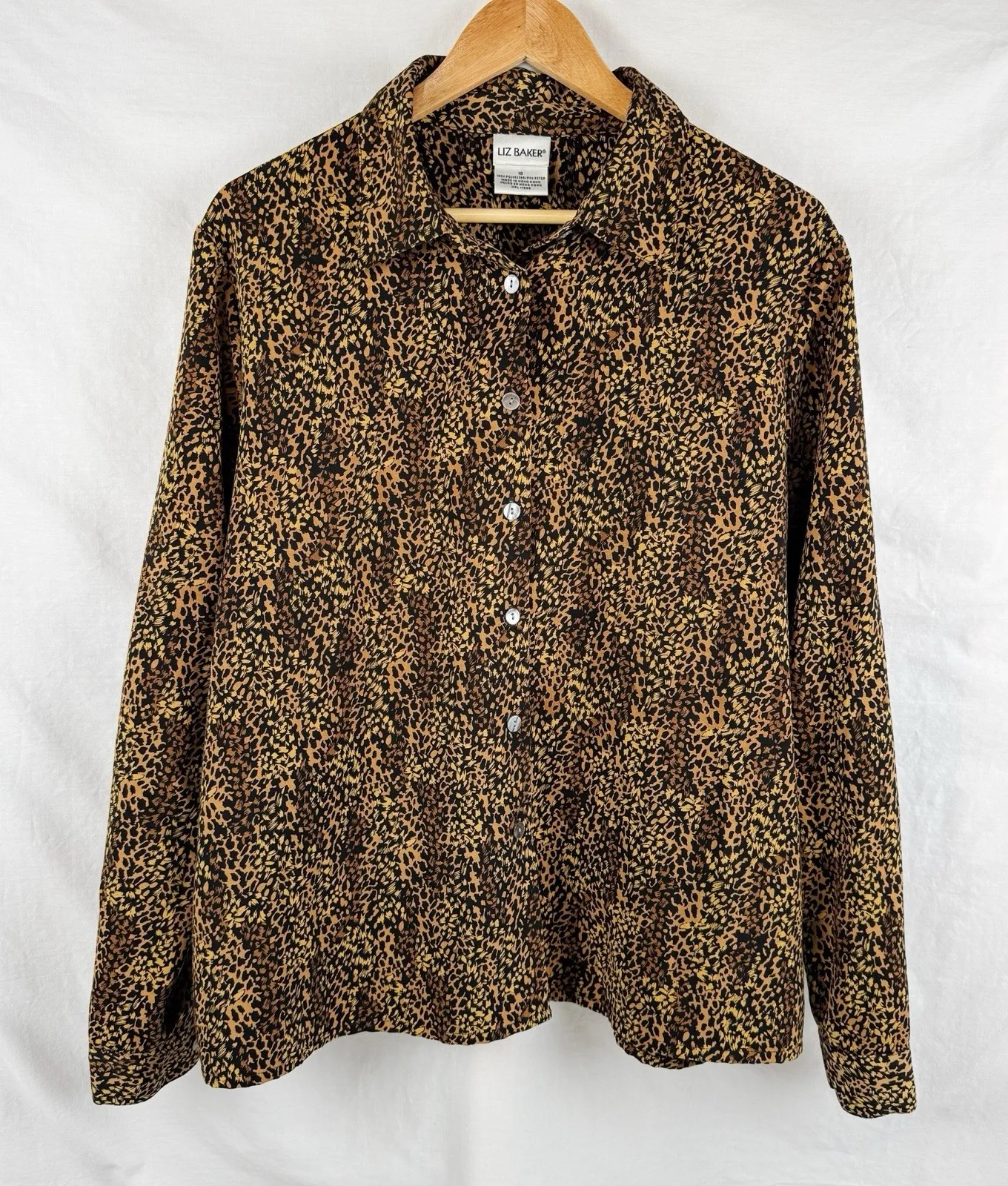 Liz Baker Women's Brown Animal Print Long Sleeved Button Down Blouse Size 18 - Image 1