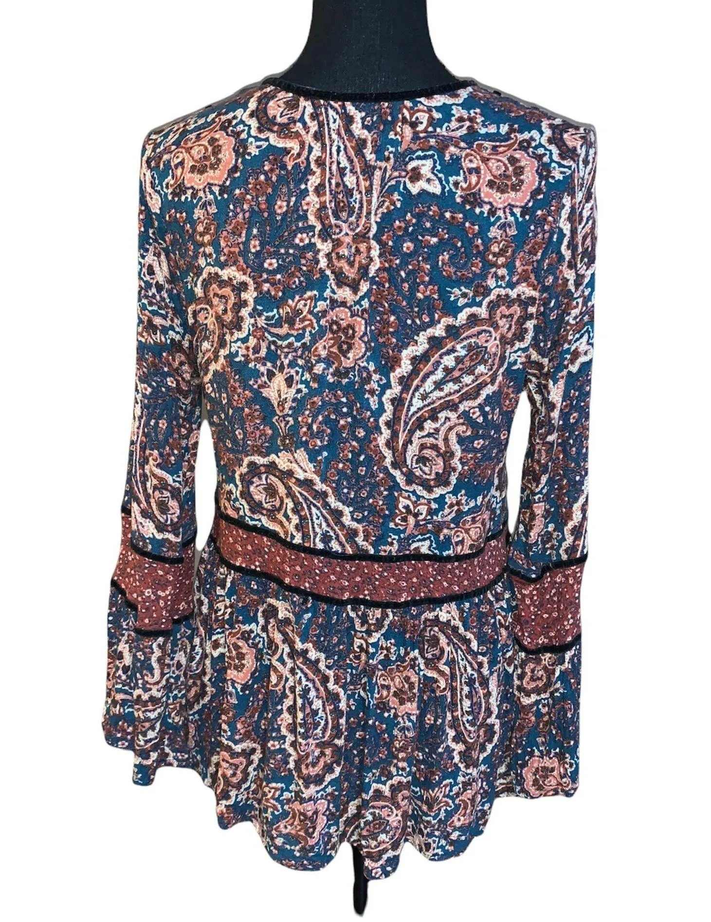 American Eagle Paisley Boho Style Top - Image 4