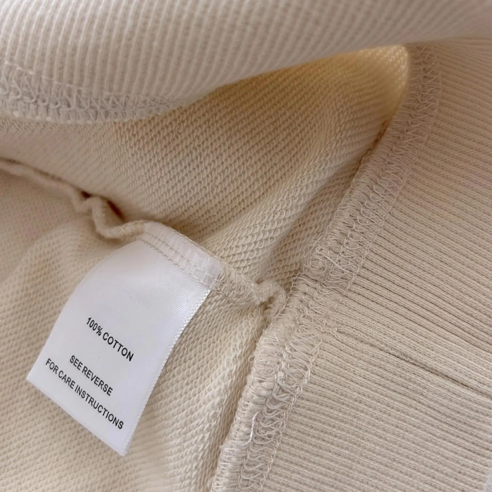 MAREA by Liz Joy Cream Graphic Cropped Pullover Sweater Large White - Image 3