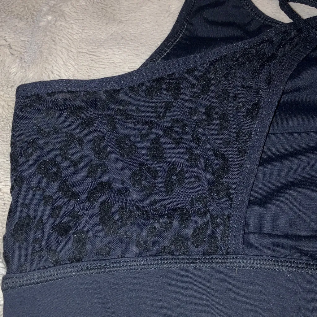 Torrid Twist-Back Active Bra, torrid size 3 - Image 4