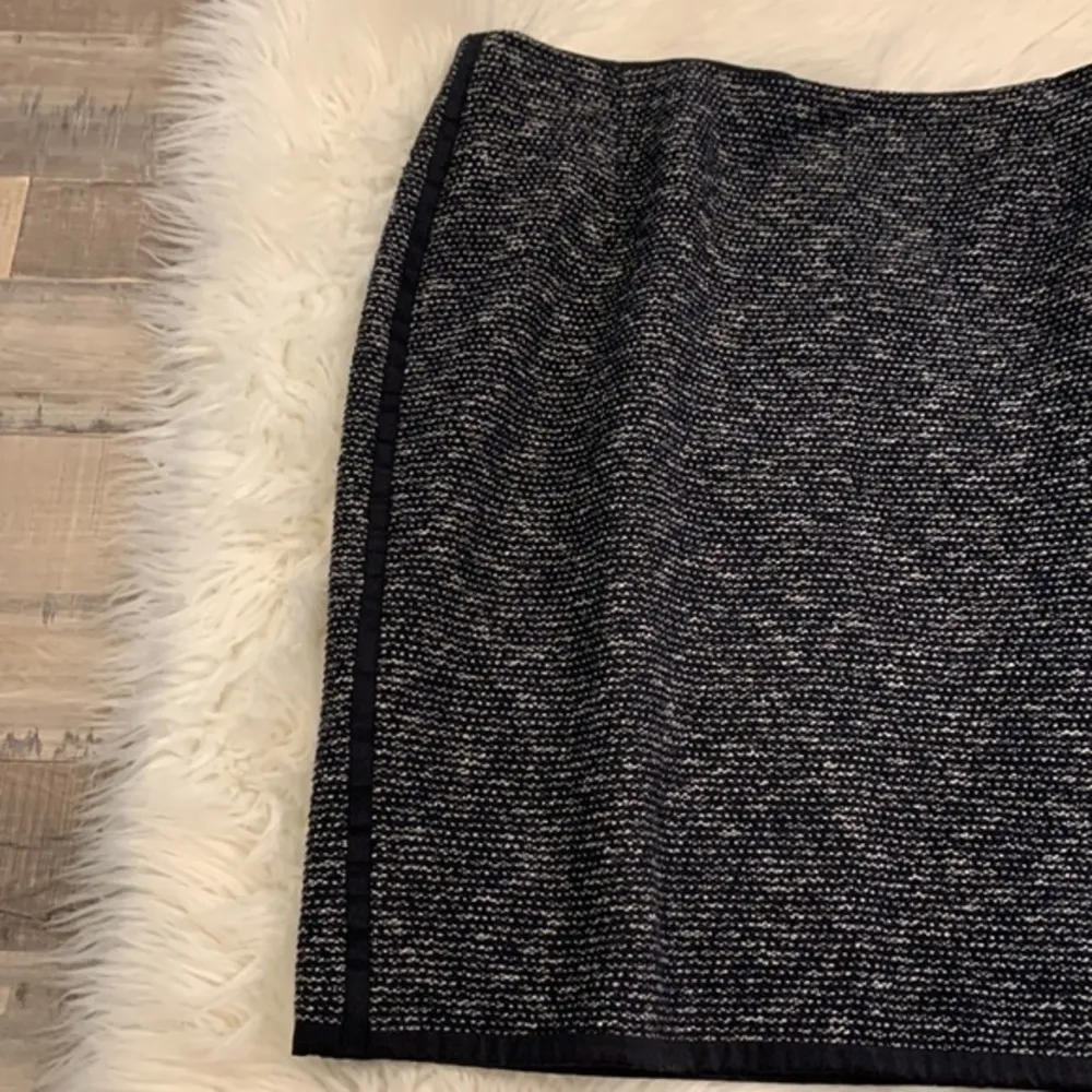 Hugo Boss ‘Marei’ tweed pencil skirt 12 - Image 5