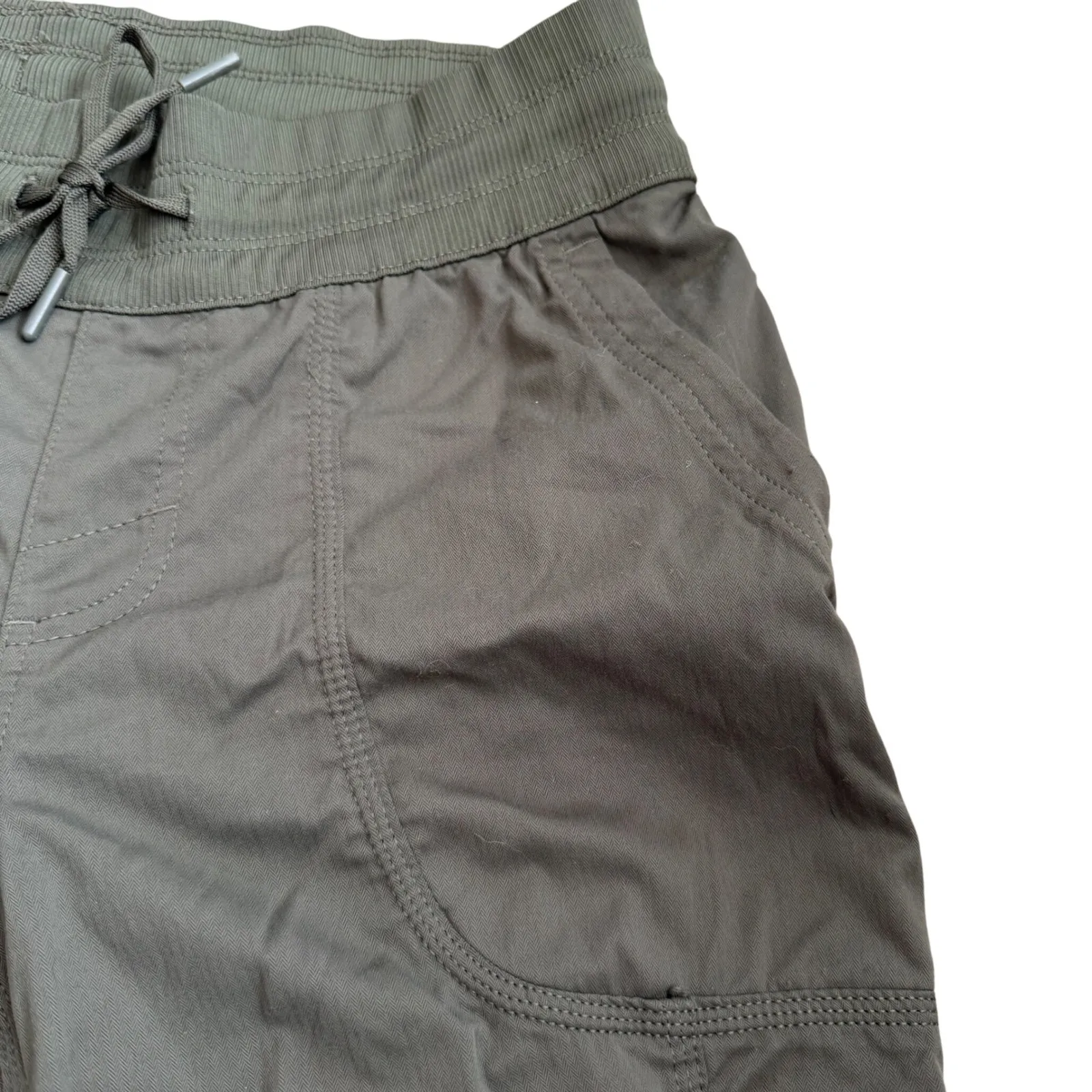 The North Face Women's Olive Green Aphrodite 2.0 Hiking Capri‎ Pants NFOA2U06 - Image 12