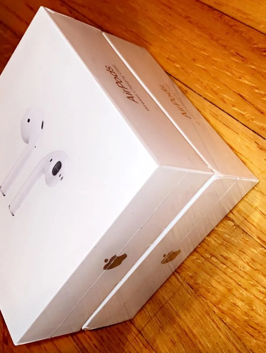 Apple AIRPODS 2ND GENERATION | WIRELESS CHARGING CASE ! - Image 2