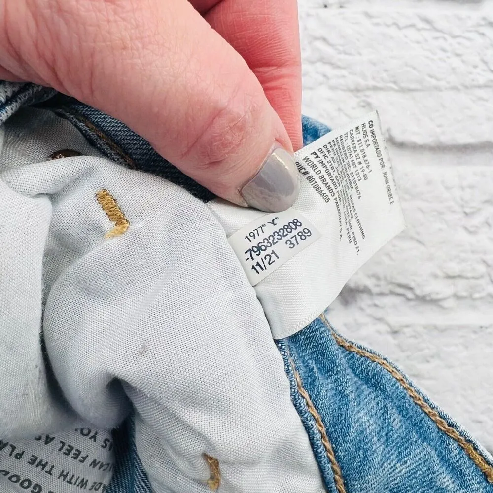 American Eagle Distressed Mom Jeans Women's Size 0 Medium Wash Rigid Denim - Image 6